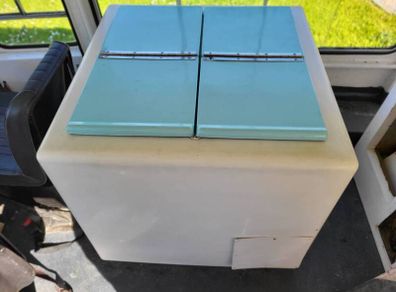 Ice cream van Freezer