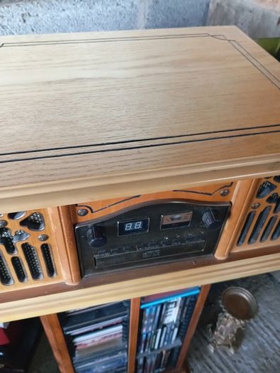 Vintage style record player