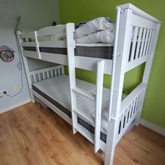 Solid wood bunk bed