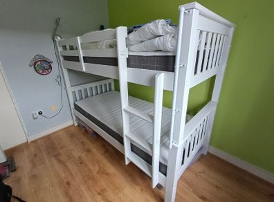 Solid wood bunk bed