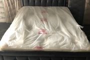 bed frames / divans