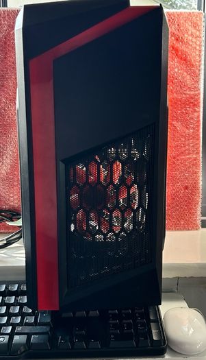Asus Gaming PC GTX 1050 Ti OC 4GB with keyboard and mouse