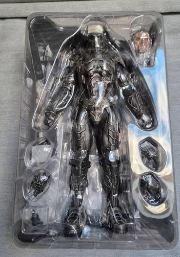 Hot Toys General Zod Superman Man of Steel 1/6 scale figure