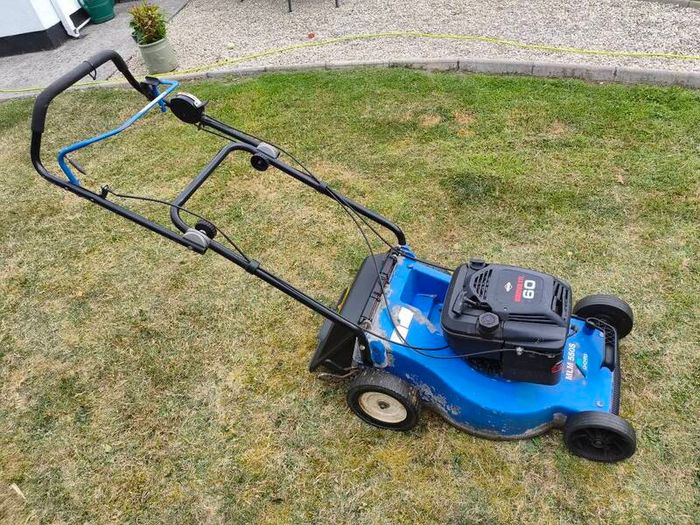 Briggs and Stratton Quantum XTL 60 Lawnmower