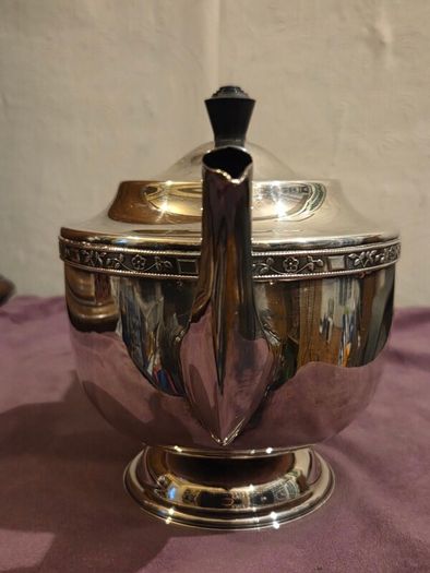 Viners of Sheffield Silver Plate Teapot