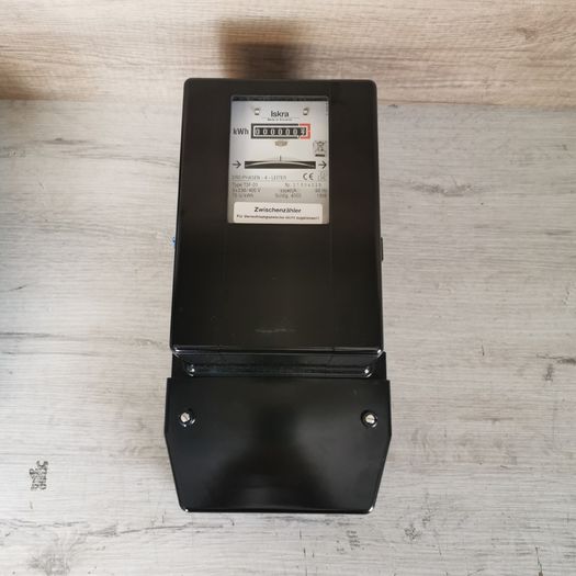 UNITEC Three Phase intermediate meter 230/380 V, 10/40 A, for self-consumption