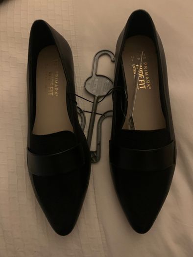 BRAND NEW Black Sandals: Size 5 & Size 6