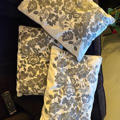 cushion IKEA X 3 Brand new