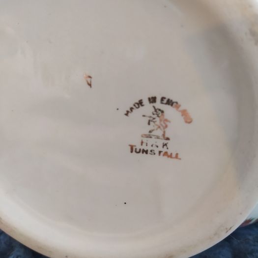 1900- 1924 Hollinhead & Kirkam very large EwerJug & Basin