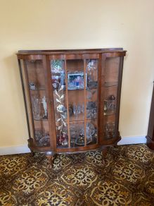 glass cabnet