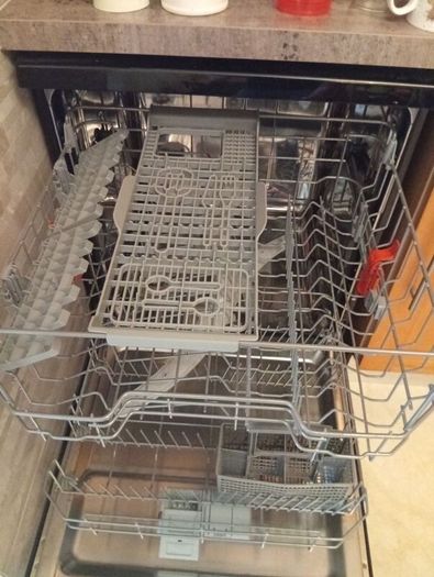Hotpoint Dishwasher