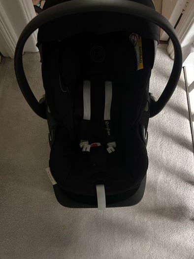 Cybex Cloud G Car Seat & Iso Fix.