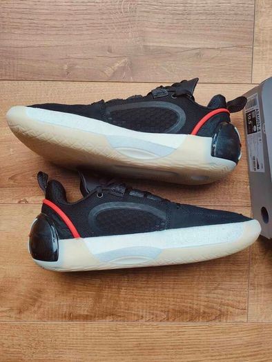 basketball shoes