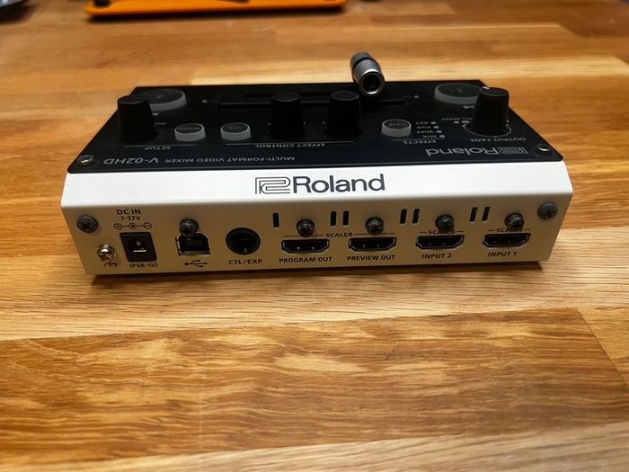 Roland V-02HD Multi-Format Video Mixer / HDMI Switcher