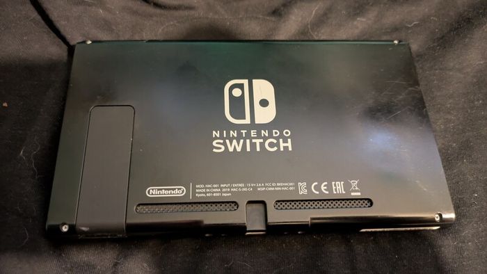 Nintendo Switch (Tablet Only!)