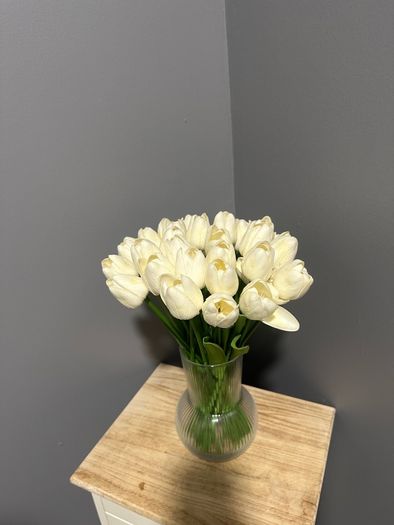 Beautiful real looking white faux tulip bouquet with vase