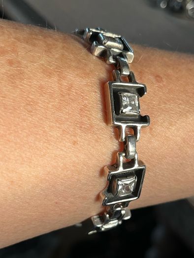 Silver set of bracelet ,earrings and pendant