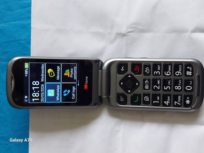 TTPhone, Flip Phone, Model TT970, in excellent like new condition