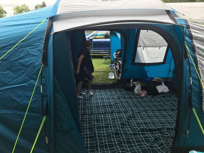 Royal Atlanta 8 person tent. Excellent condition