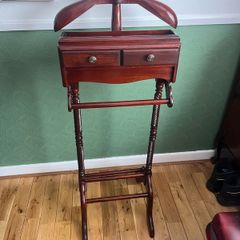 Beautiful solid maghoney valet