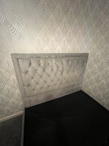 King size bed
