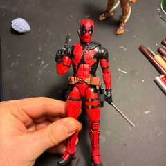 Marvel Legends Deadpool