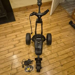 Powakaddy FX1 2026
