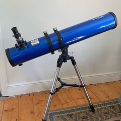 Meade Polaris 114 reflector telescope with tripod