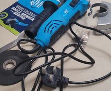 angle grinder\tile cutter