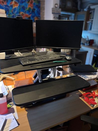 Rising desk