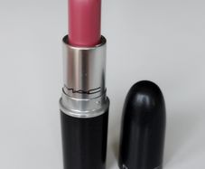 MAC Satin Lipstick - Brave