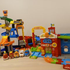 Vtech Toot Toot drivers bundle: Construction Site, Fire Station, Criss Cross Raceway, and 7 cars