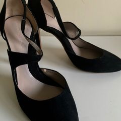 Zara high heel black shoes
