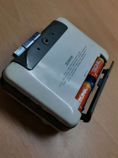 Sony WM-F38 Walkman Cassette Player