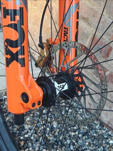 Commencal FRS 2025 200mm Downhill bike