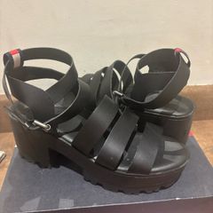 womens sandals