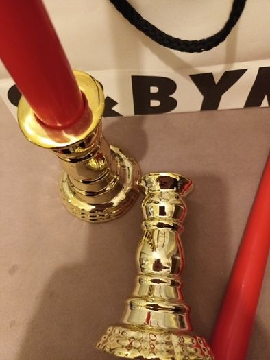 2 x gold festive Candle holders & dinner candles
