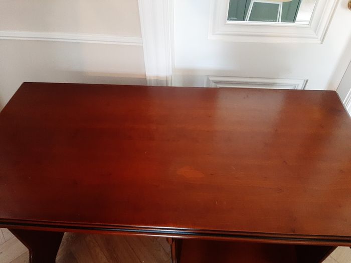 desk