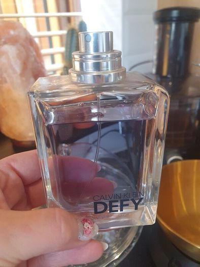 Calvin Klien-Defy