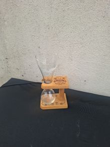 Belgian beer glass kwak possible to post