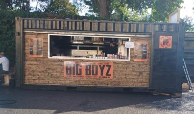 food container 19 x10