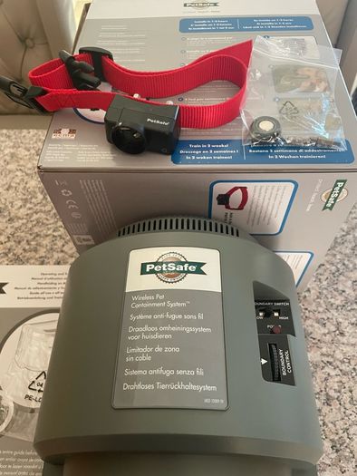 wireless dog fence, pet mania PIF 300-21, Bough new and never used. Original receipt with three year guarantee.