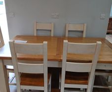 Solid Oak extendable 8 person kitchen  Table