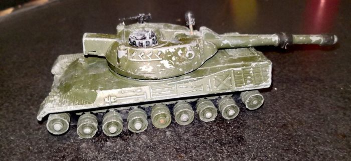 Dinky leopard tank 20cm