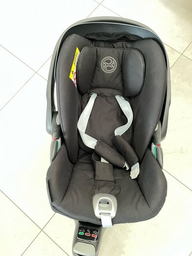 Cybex Cloud Car Seat with 360 Swivel Isofix Base