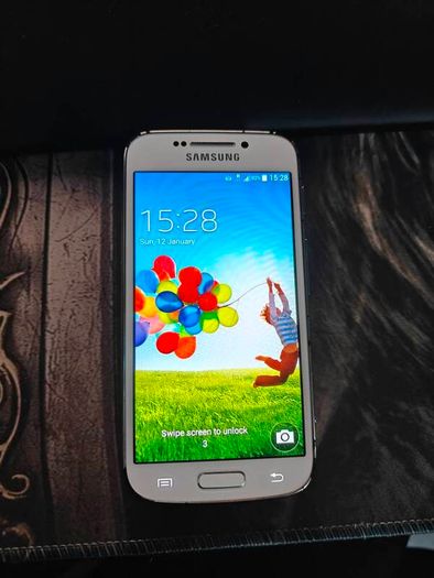 Samsung S4 Zoom