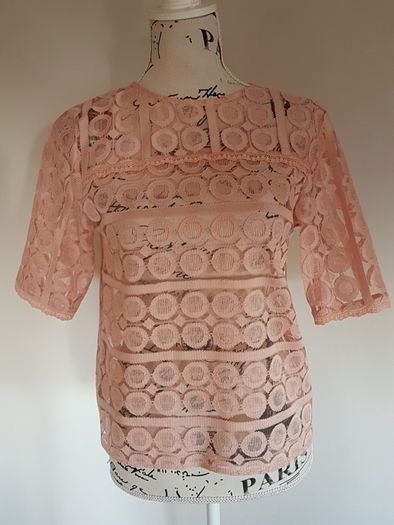BNWT Size 8 Blush Top