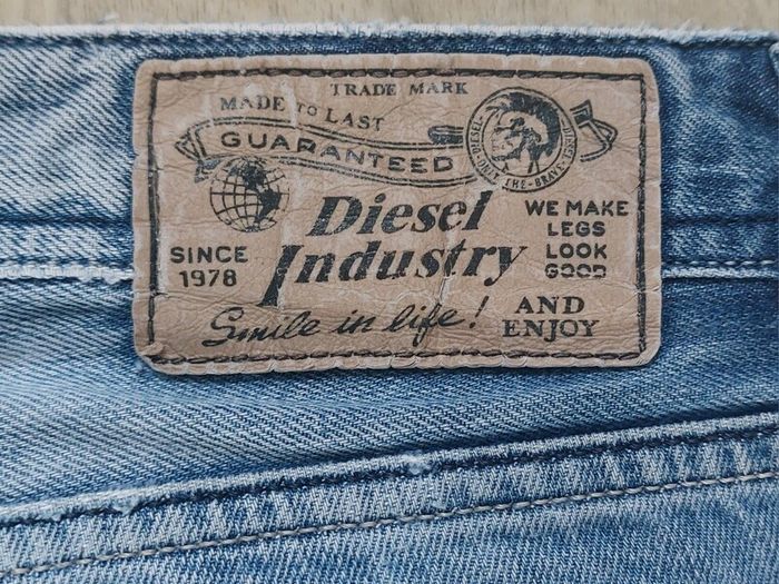 Diesel Mens Larkee Jeans W32 L30 Pants Denim