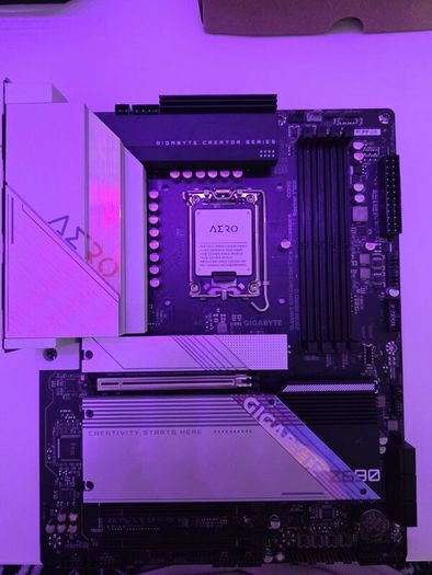 Gigabyte Z690 AERO G Intel LGA1700 Motherboard (DDR5 Version)