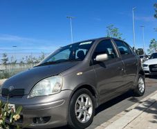 2004 Toyota Yaris